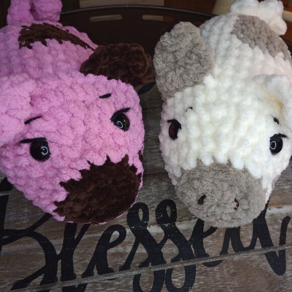 Muddy Chubby Pig! Bubblegum Pink!  Crochet Loaf Pigs are here!  Handmade by ME! - Picture 2 of 6